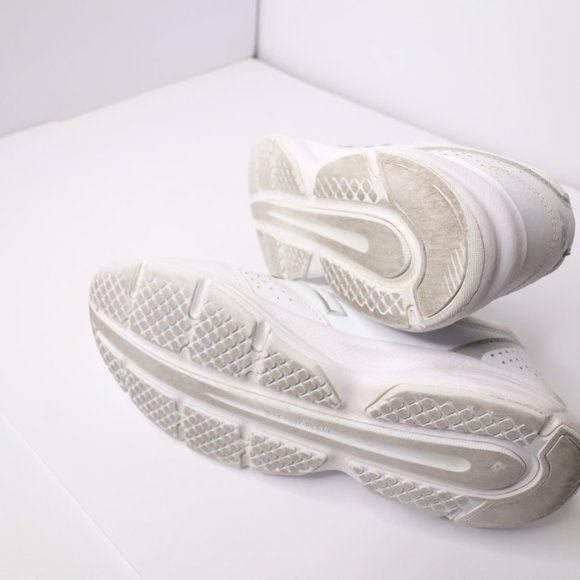 White New Balance Women's 411 V1 Training Shoe  size 6.5 - Picture 9 of 9